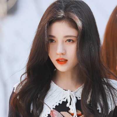 背带短裤丧尸来袭